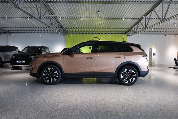 Opel Grandland X 4 of 29