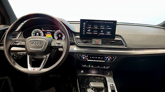 Audi Q5 10 of 18