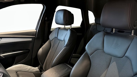 Audi Q5 8 of 18