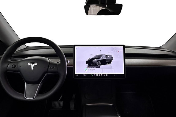 Tesla Model Y 11 of 25
