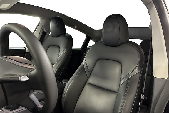 Tesla Model Y 25 of 25