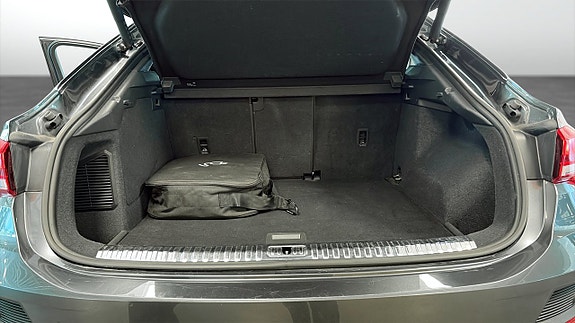 Audi Q3 12 of 15