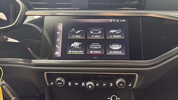 Audi Q3 9 of 15