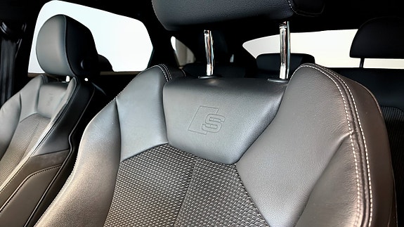 Audi Q3 14 of 15