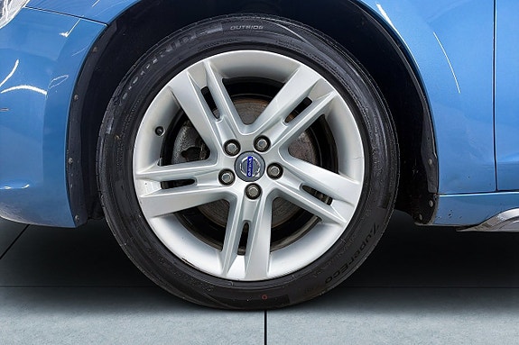 Volvo V60 9 of 18