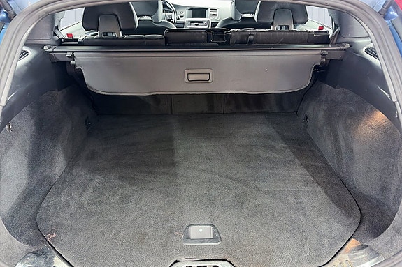 Volvo V60 17 of 18