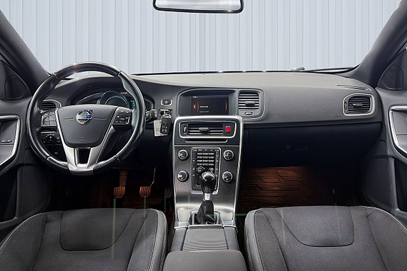 Volvo V60 10 of 18