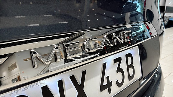 Renault Megane 22 of 22