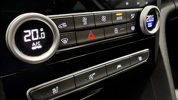 Renault Megane 18 of 22