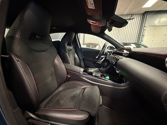 Mercedes-Benz A180 3 of 3