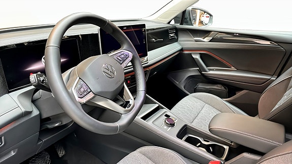 Volkswagen Tiguan 7 of 15