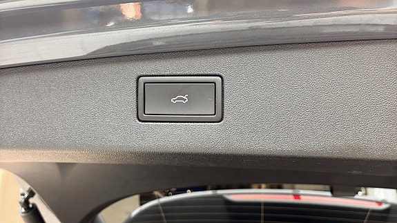 Volkswagen Tiguan 14 of 15