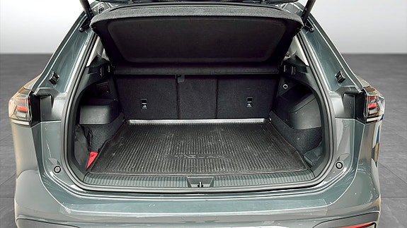 Volkswagen Tiguan 12 of 15