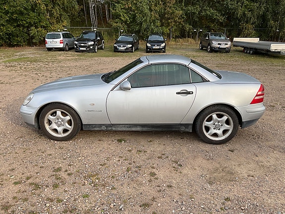 Mercedes-Benz SLK32 2 of 6