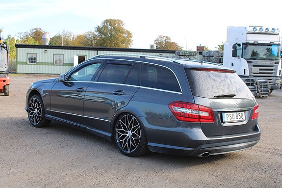 Mercedes-Benz E300 de 6 of 6