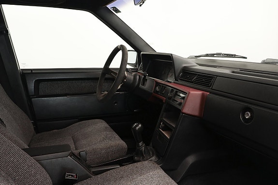 Volvo 740 11 of 16
