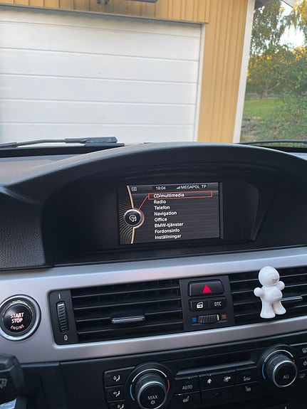 BMW 320d 10 of 13
