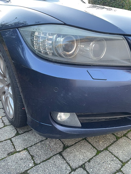 BMW 320d 3 of 13