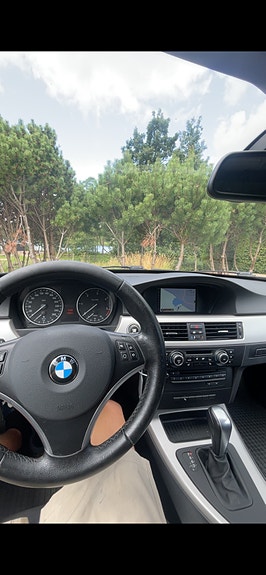 BMW 320d 11 of 13