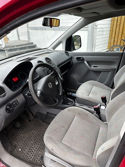 Volkswagen Caddy 5 of 5