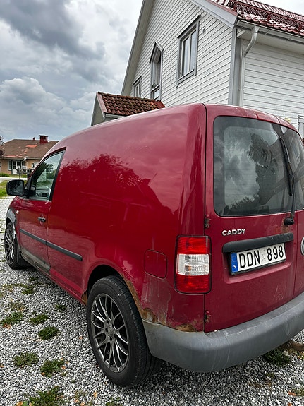 Volkswagen Caddy 4 of 5
