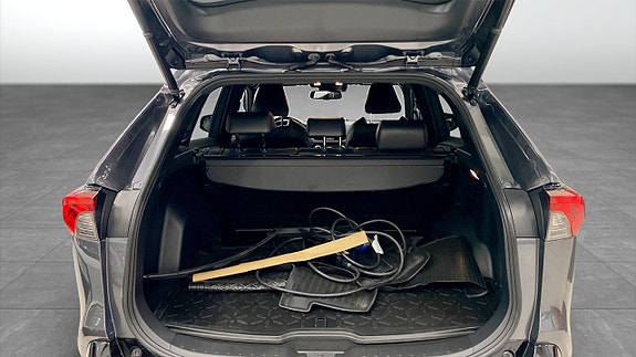 Toyota RAV4 10 of 19