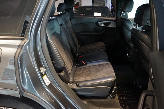 Audi Q7 18 of 27