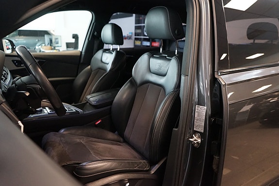 Audi Q7 5 of 27