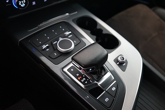 Audi Q7 12 of 27