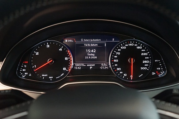 Audi Q7 8 of 27
