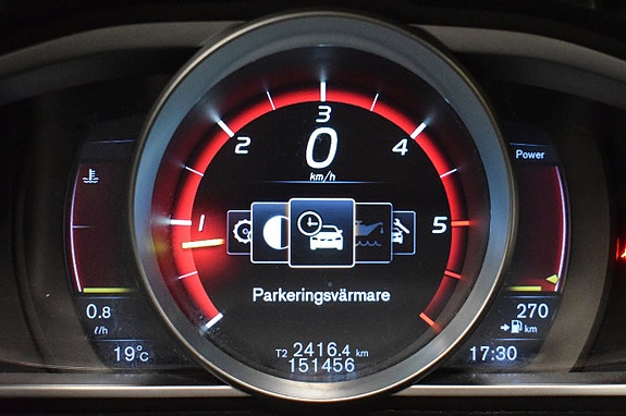 Volvo V40 Cross Country 18 of 24