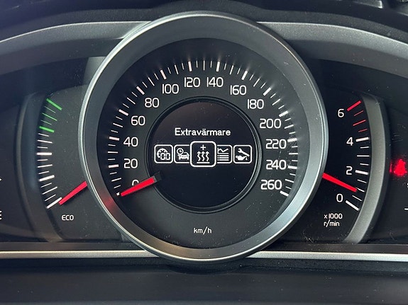 Volvo V40 16 of 20
