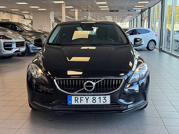 Volvo V40 7 of 20