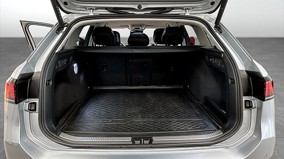 Volkswagen Passat 12 of 12