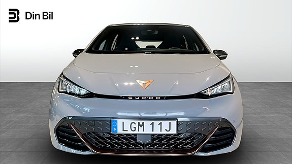 Cupra Born 4 of 12