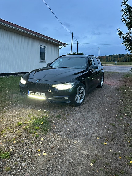 BMW 320d 2 of 12