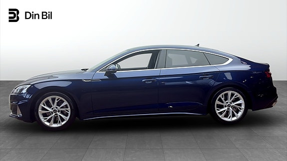 Audi A5 2 of 12