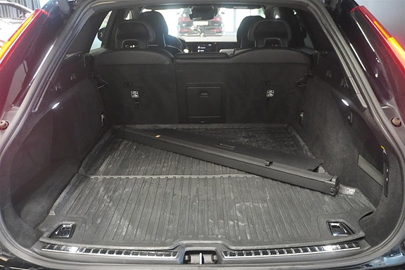 Volvo V90 Cross Country 5 of 18