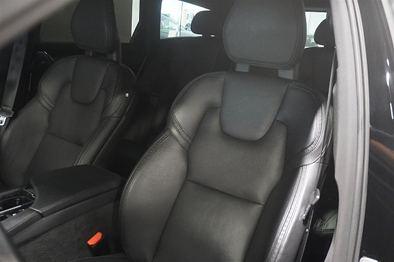 Volvo V90 Cross Country 11 of 18