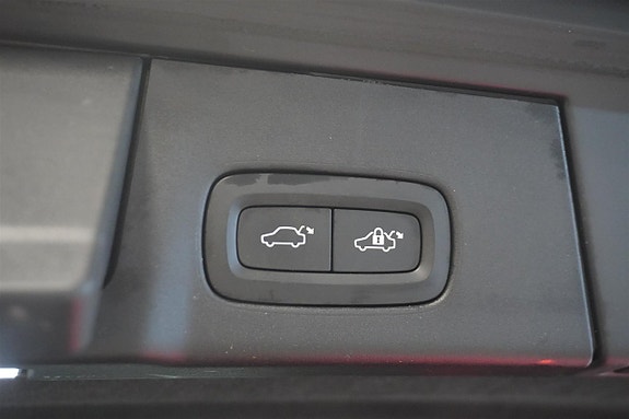 Volvo V90 Cross Country 6 of 18