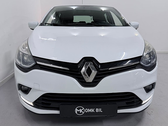 Renault Clio 10 of 26