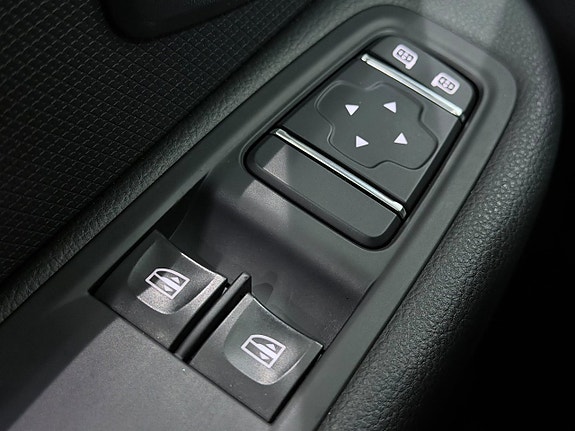 Renault Clio 25 of 26