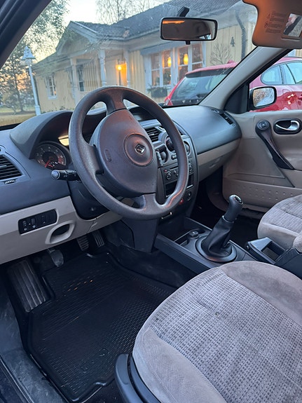 Renault Megane II 4 of 8