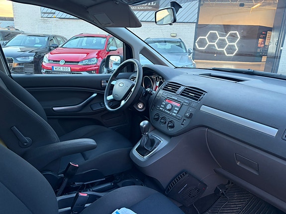 Ford C-Max 5 of 6