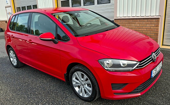 Volkswagen Golf Sportsvan 4 of 15