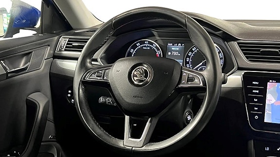 Skoda Superb 9 of 26