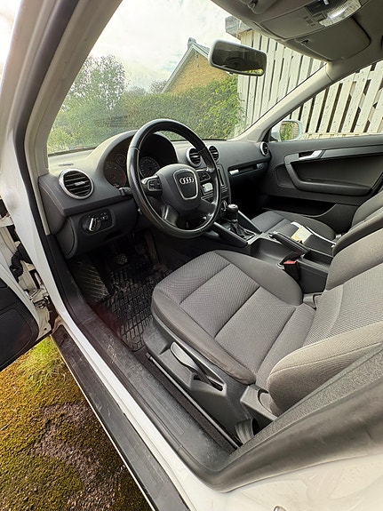 Audi A3 4 of 6