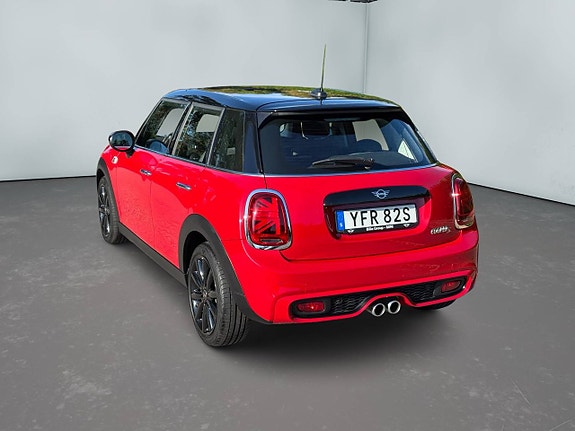 MINI Cooper S 3 of 14
