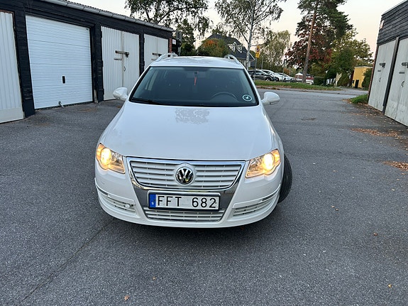 Volkswagen Passat 6 of 17