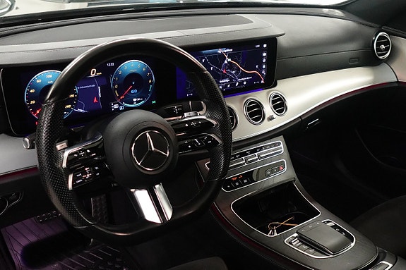 Mercedes-Benz E300 7 of 22